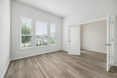 9219 Edgeberry Drive, Cypress, TX 77433 - Photo 7