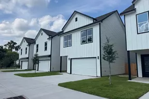 1308 Duff Ln, Houston, TX 77022 - Photo 3