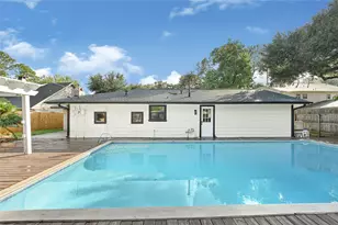 10718 Holly Springs Dr, Houston, TX 77042 - Photo 23