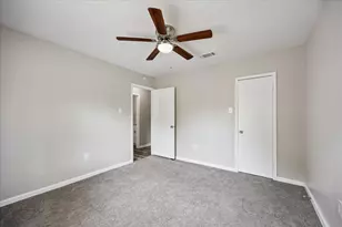1011 12th 1/2 Street N, Texas City, TX 77590 - Photo 9