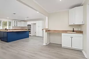 4455 Arthur St, Beaumont, TX 77706 - Photo 9