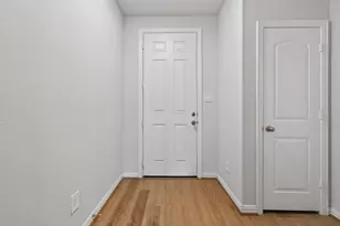 810 Spruce Pine Dr, Willis, TX 77318 - Photo 7