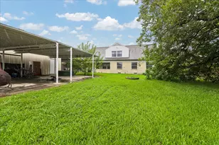 1330 Des Jardines St, Houston, TX 77023 - Photo 25