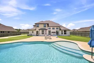 15211 Icet Crk Ave, Mont Belvieu, TX 77523 - Photo 39