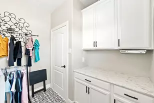 15211 Icet Crk Ave, Mont Belvieu, TX 77523 - Photo 19