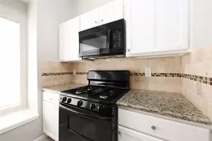 11510 Teaside Dr, Houston, TX 77066 - Photo 9