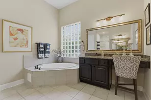 10 Little Falls Place, Tomball, TX 77375 - Photo 23
