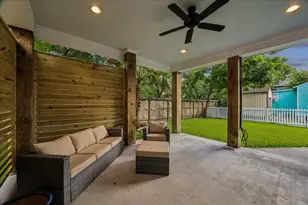 209 Queen Rd, Clear Lake Shores, TX 77565 - Photo 35