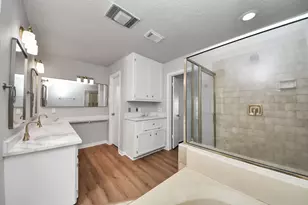 1023 Oyster Bay Dr, Sugar Land, TX 77478 - Photo 23