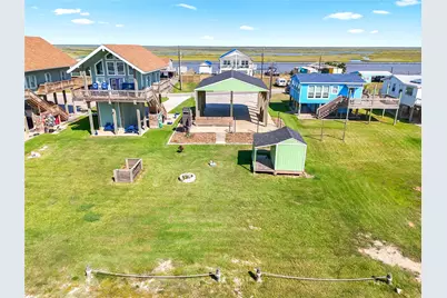 2286 County Road 230, Sargent, TX 77414 - Photo 3