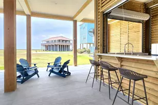 25010 San Simeon Ct, Galveston, TX 77554 - Photo 23