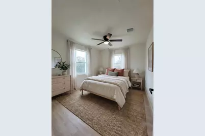 4607 Englewood Street, Houston, TX 77026 - Photo 27