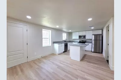 4607 Englewood Street, Houston, TX 77026 - Photo 5