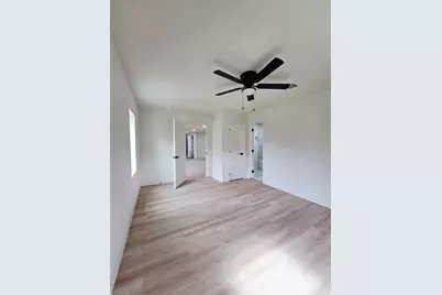 4607 Englewood Street, Houston, TX 77026 - Photo 29