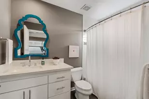 1319 Hawthorne St, Houston, TX 77006 - Photo 15