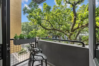 1319 Hawthorne Street, Houston, TX 77006 - Photo 5