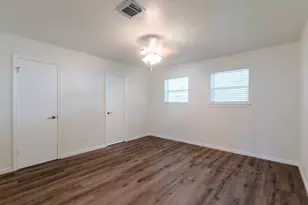 9646 Springview Ln, Houston, TX 77080 - Photo 17