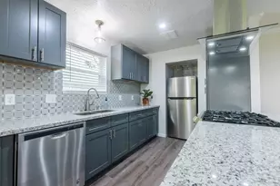 9646 Springview Ln, Houston, TX 77080 - Photo 9