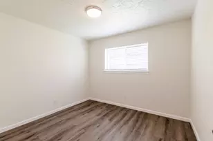 9646 Springview Ln, Houston, TX 77080 - Photo 15