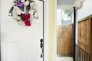 926 Rutland St, Houston, TX 77008 - Photo 5