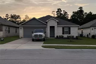 312 Comal Dr, Huntsville, TX 77340 - Photo 1