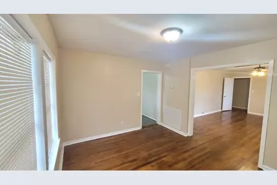 2717 Nichols Avenue, Bay City, TX 77414 - Photo 9