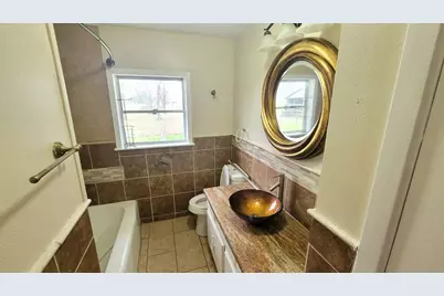 2717 Nichols Avenue, Bay City, TX 77414 - Photo 19