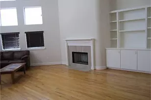 9801 Cynthia Ann Ct, Houston, TX 77025 - Photo 3