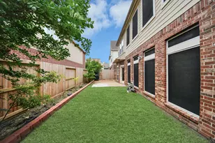 3531 Urban Woods Trail, Houston, TX 77008 - Photo 9