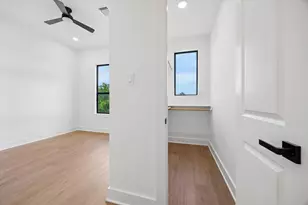 1325 W 22nd St, Houston, TX 77008 - Photo 23