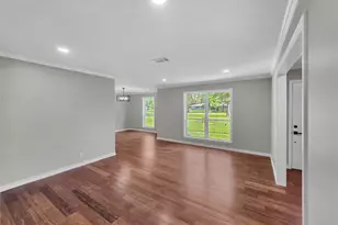 13595 Leaning Oaks Dr, Beaumont, TX 77713 - Photo 15