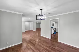 13595 Leaning Oaks Dr, Beaumont, TX 77713 - Photo 11