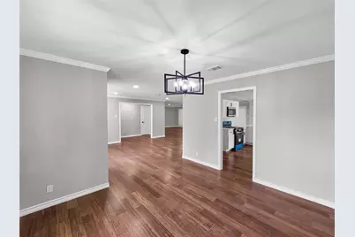 13595 Leaning Oaks Drive, Beaumont, TX 77713 - Photo 11