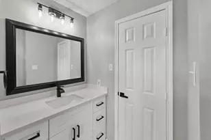 13595 Leaning Oaks Dr, Beaumont, TX 77713 - Photo 33