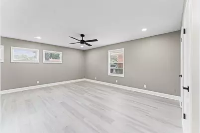7718 Dillon Street, Houston, TX 77061 - Photo 15