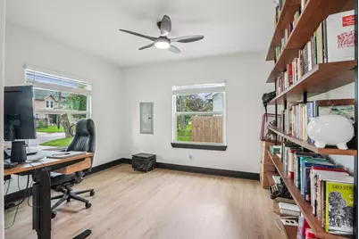 1005 Sue Street, Houston, TX 77009 - Photo 19