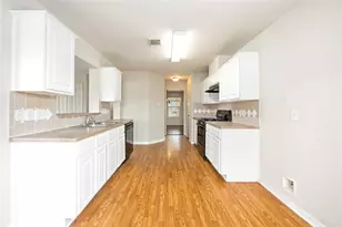 7907 Beech Park Ln, Houston, TX 77083 - Photo 7