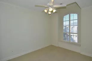 6215 Sutherland Square, Houston, TX 77081 - Photo 11