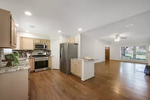 8910 Driftstone Dr, Spring, TX 77379 - Photo 13