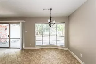 7403 Tall Pines Dr, Houston, TX 77088 - Photo 9