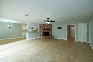 7403 Tall Pines Dr, Houston, TX 77088 - Photo 9