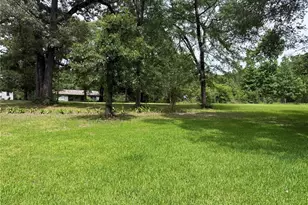 897 Darrel Hall Dr, Trinity, TX 75862 - Photo 5