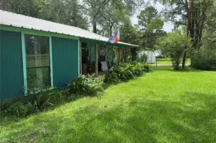 897 Darrel Hall Dr, Trinity, TX 75862 - Photo 3