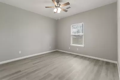 206 S Brownell Street, La Porte, TX 77571 - Photo 11