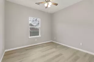 206 S Brownell St, La Porte, TX 77571 - Photo 9