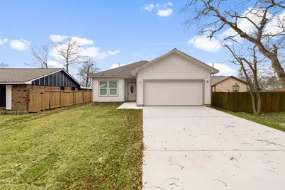 206 S Brownell Street, La Porte, TX 77571 - Photo 1