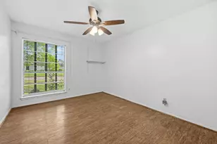 8834 Sandstone St, Houston, TX 77036 - Photo 19
