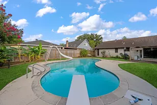 8834 Sandstone St, Houston, TX 77036 - Photo 25