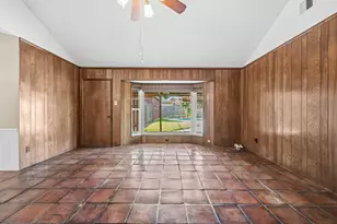 8834 Sandstone St, Houston, TX 77036 - Photo 7