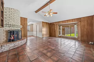8834 Sandstone St, Houston, TX 77036 - Photo 5